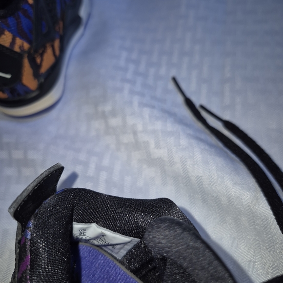 Nike Air Jordan 4 Retro Size 5c - Picture 5 of 6